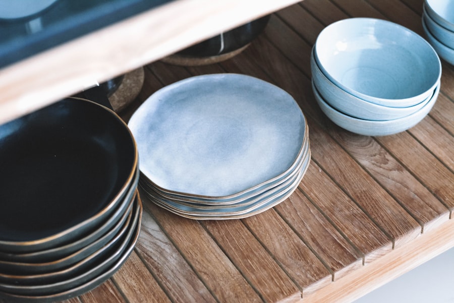 Speckled stoneware dinner set